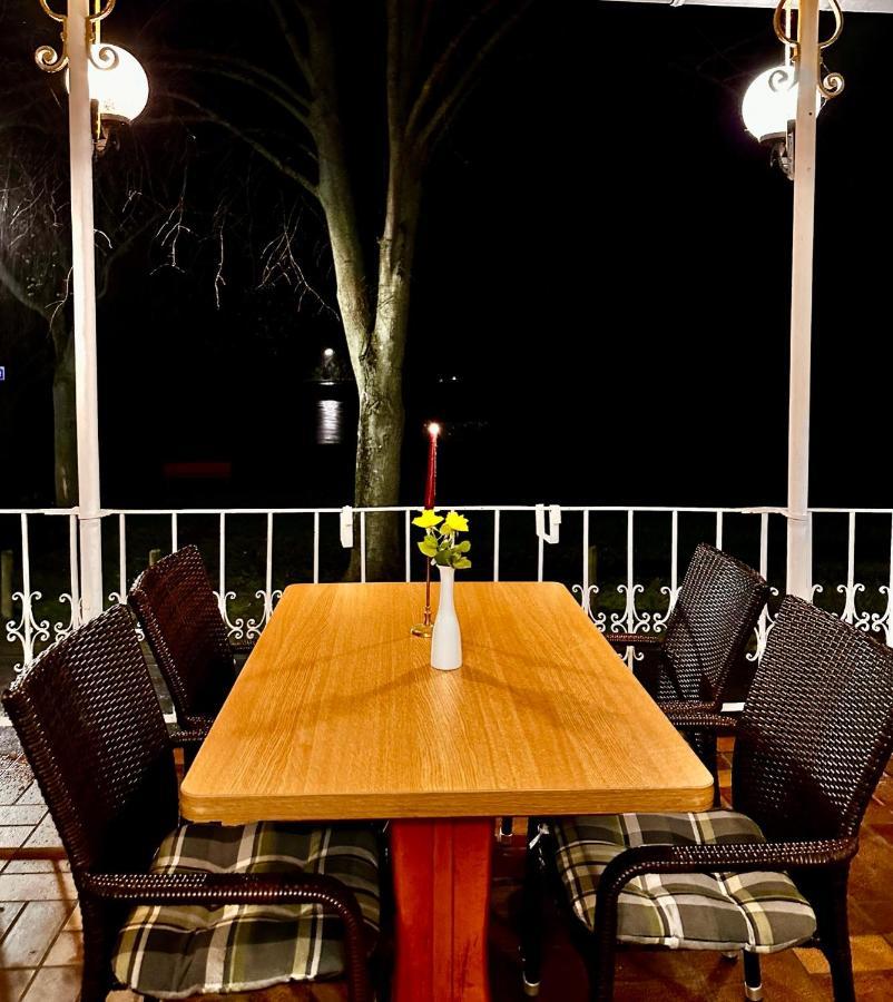 Hotel Krone Riesling Trittenheim Exterior photo