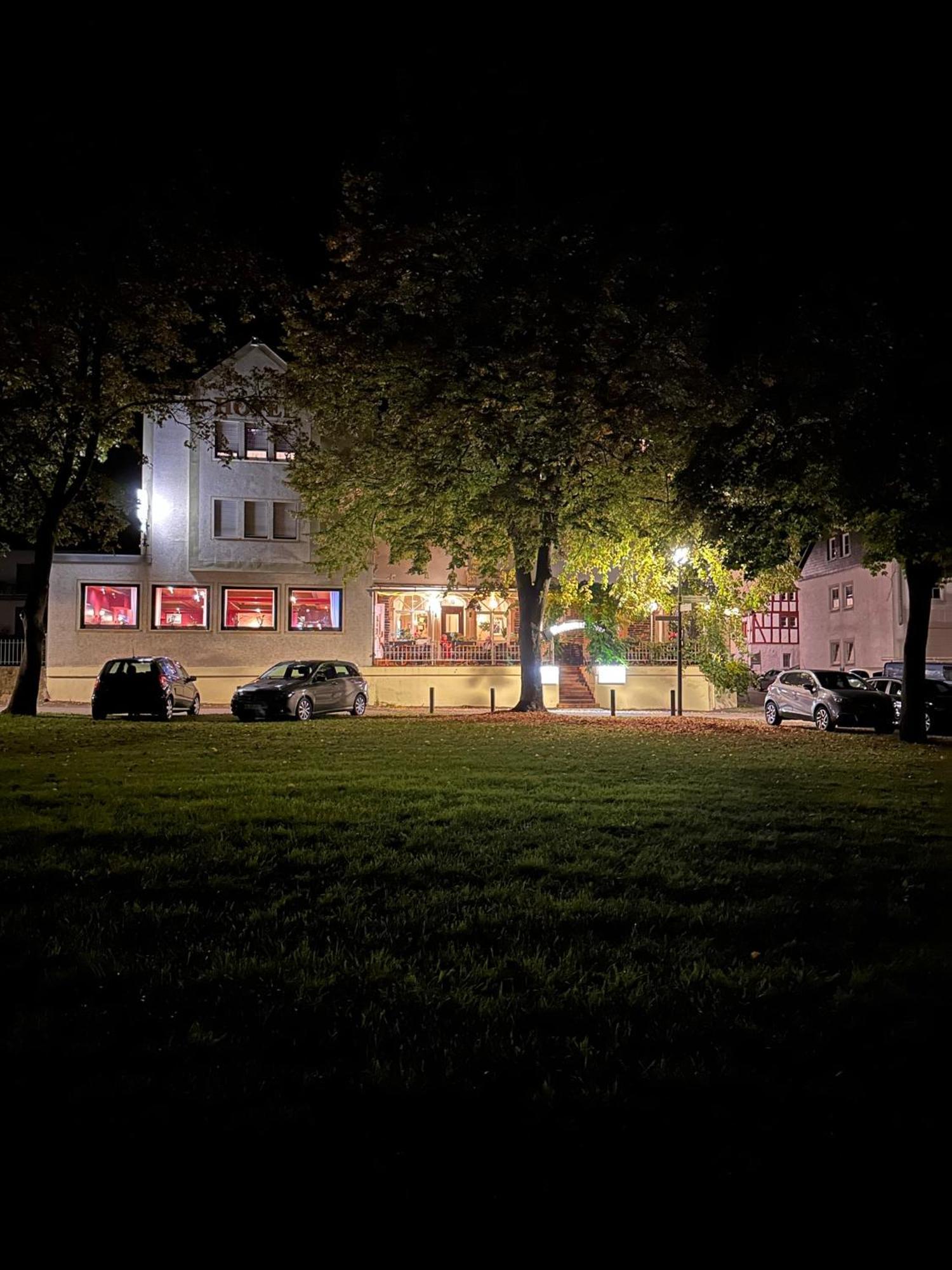 Hotel Krone Riesling Trittenheim Exterior photo